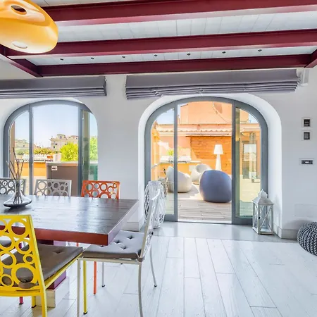 Mrbrown Luxury Terrace With Pool Apartman